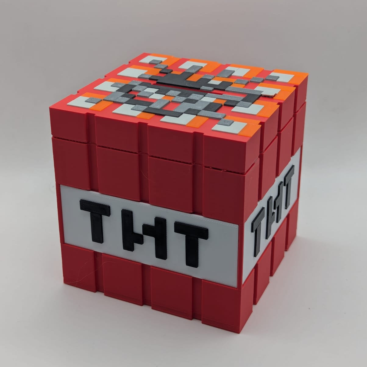 Alcancía de cubo de TNT de Minecraft