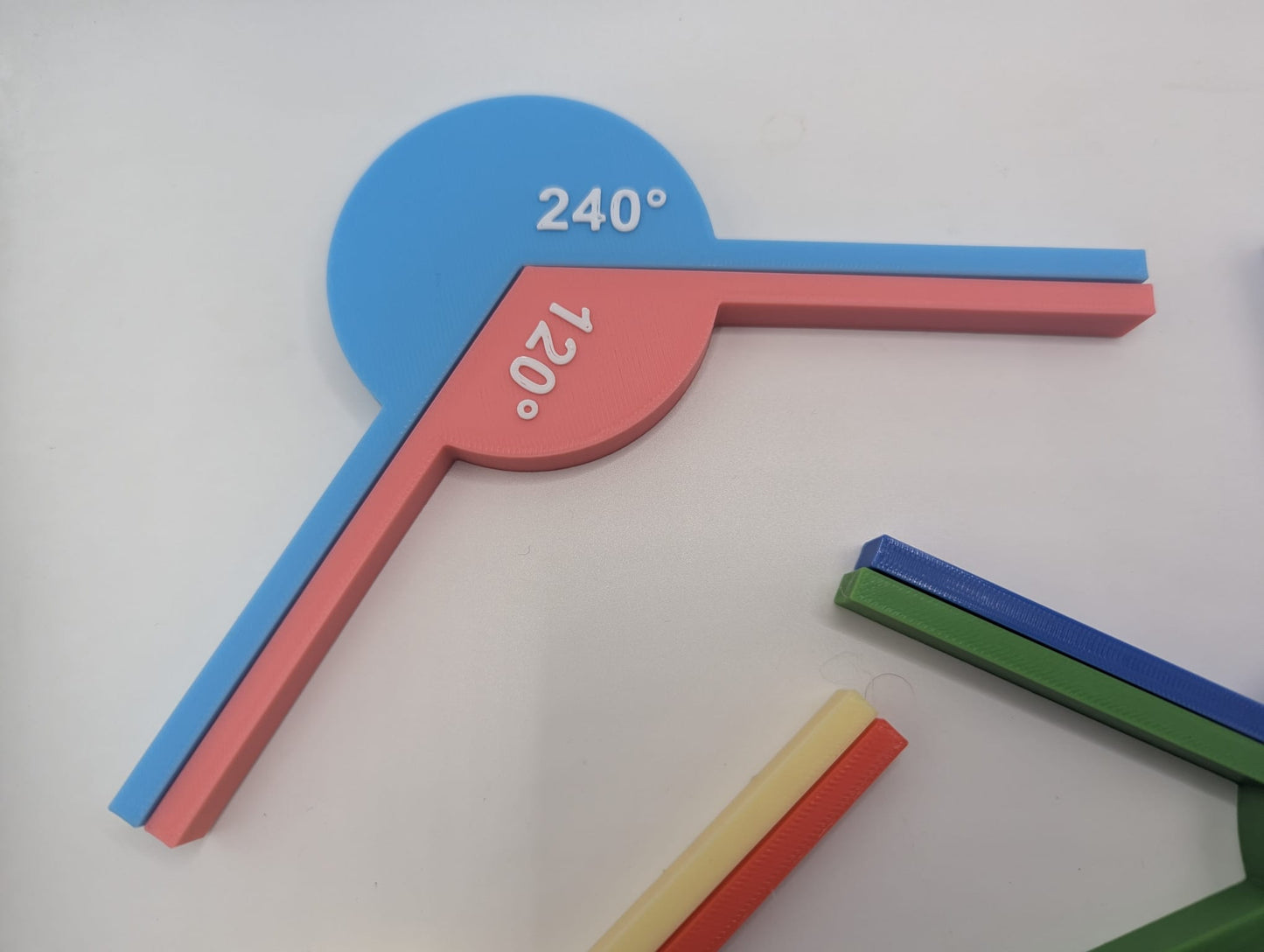 Juego de ángulos para enseñanza de matemática