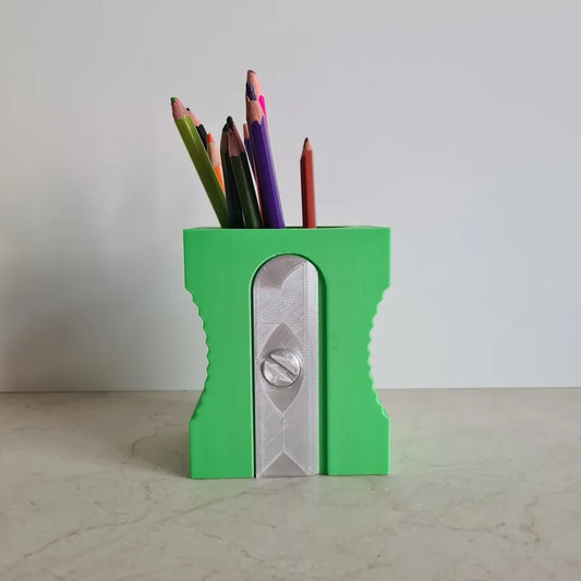 Portalápices con forma de sacapuntas