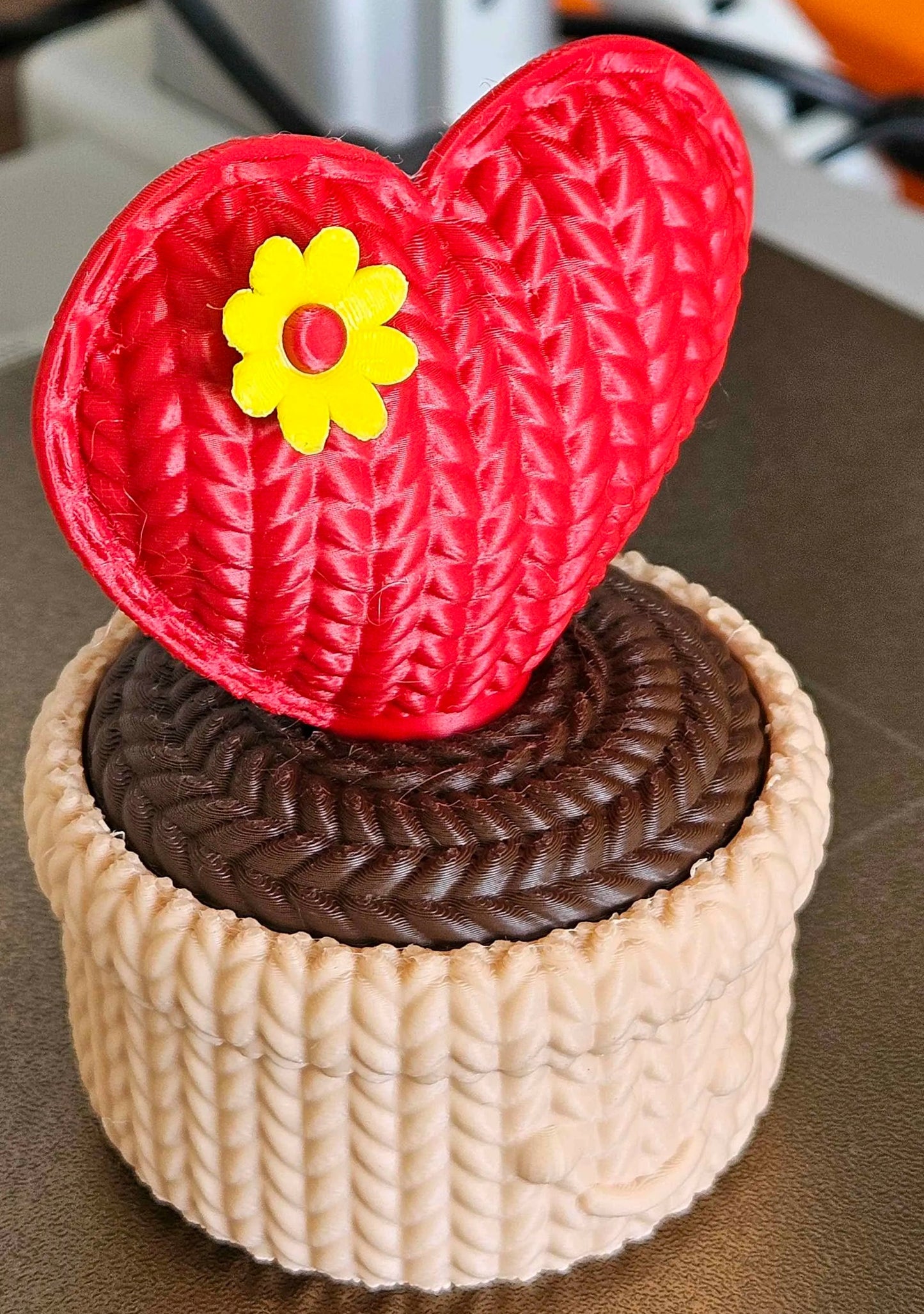 Cajita maceta corazón tejido
